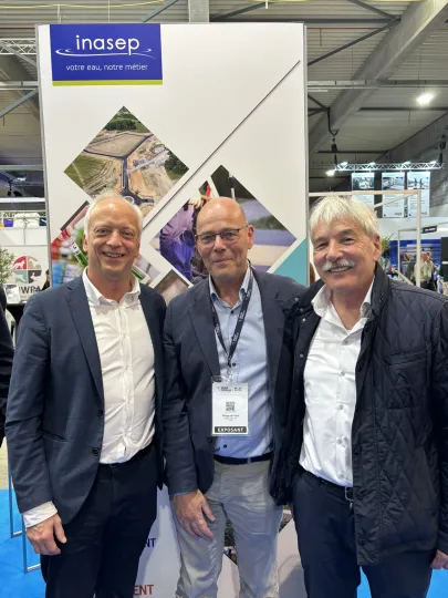 Municipalia - Village de l'eau - stand Inasep - Le Ministre Coppieters, Didier Hellin Directeur général de l'INASEP et Claudy Noiret membre du Bureau exécutif de l'INASEP